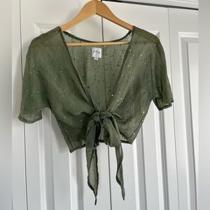 Princess Polly Tie Front Crop- Green with Star Pattern